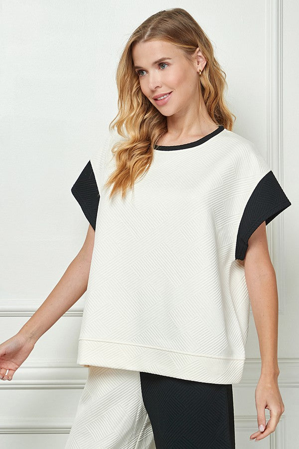 Geo Ribbed Cropped Sleeve Top - Creme & Black