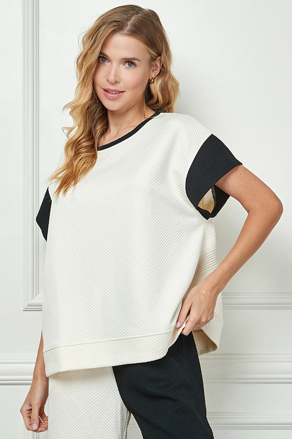 Geo Ribbed Cropped Sleeve Top - Creme & Black