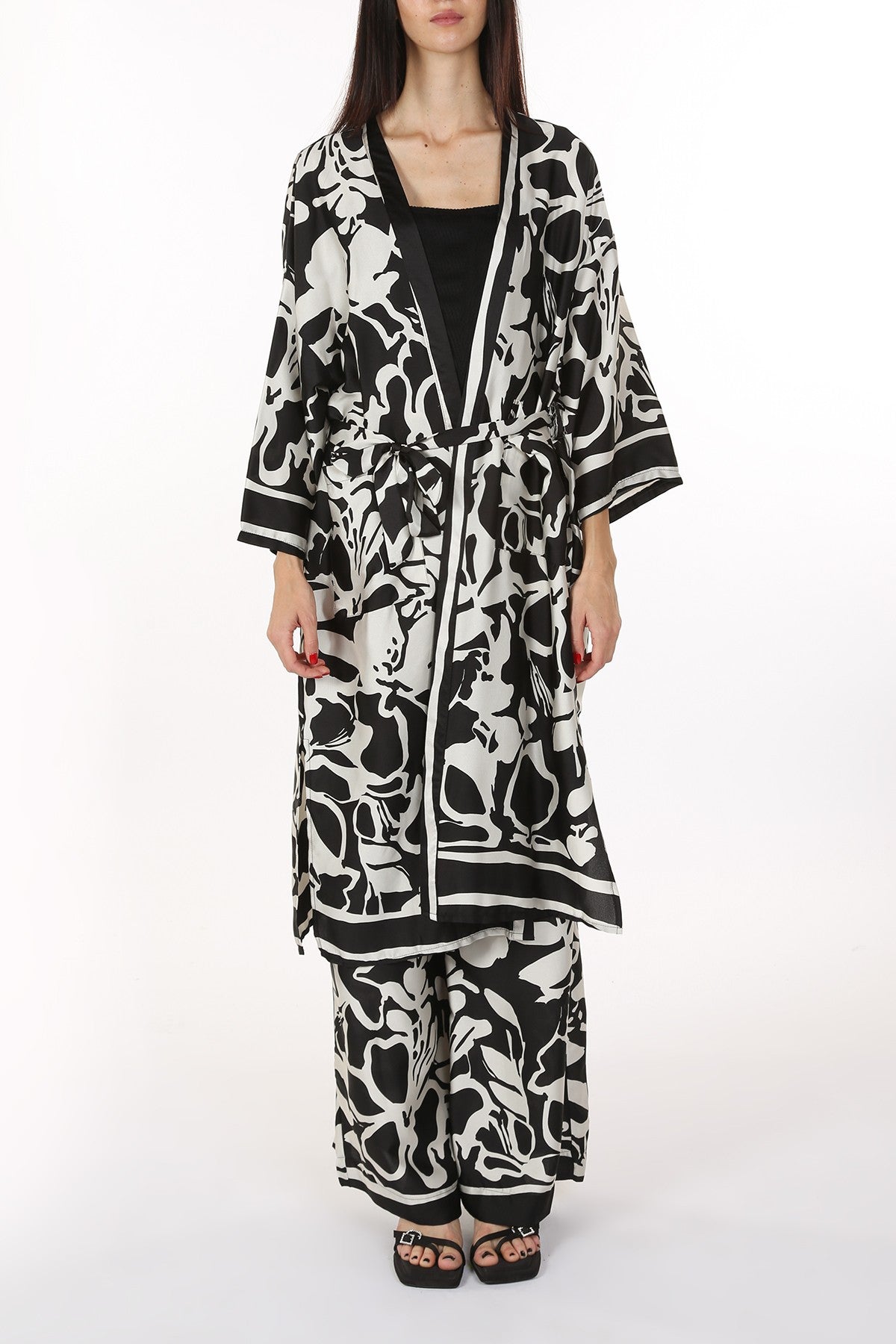 Black & White Abstract Robe & Pants
