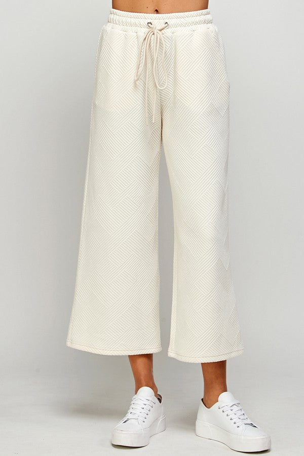 Geo Ribbed Cropped Wide Pants - Creme