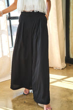 Load image into Gallery viewer, Solid Palazzo Pants - Black