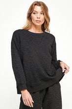 Load image into Gallery viewer, Crinkled Black Long-Sleeved Top - Plus