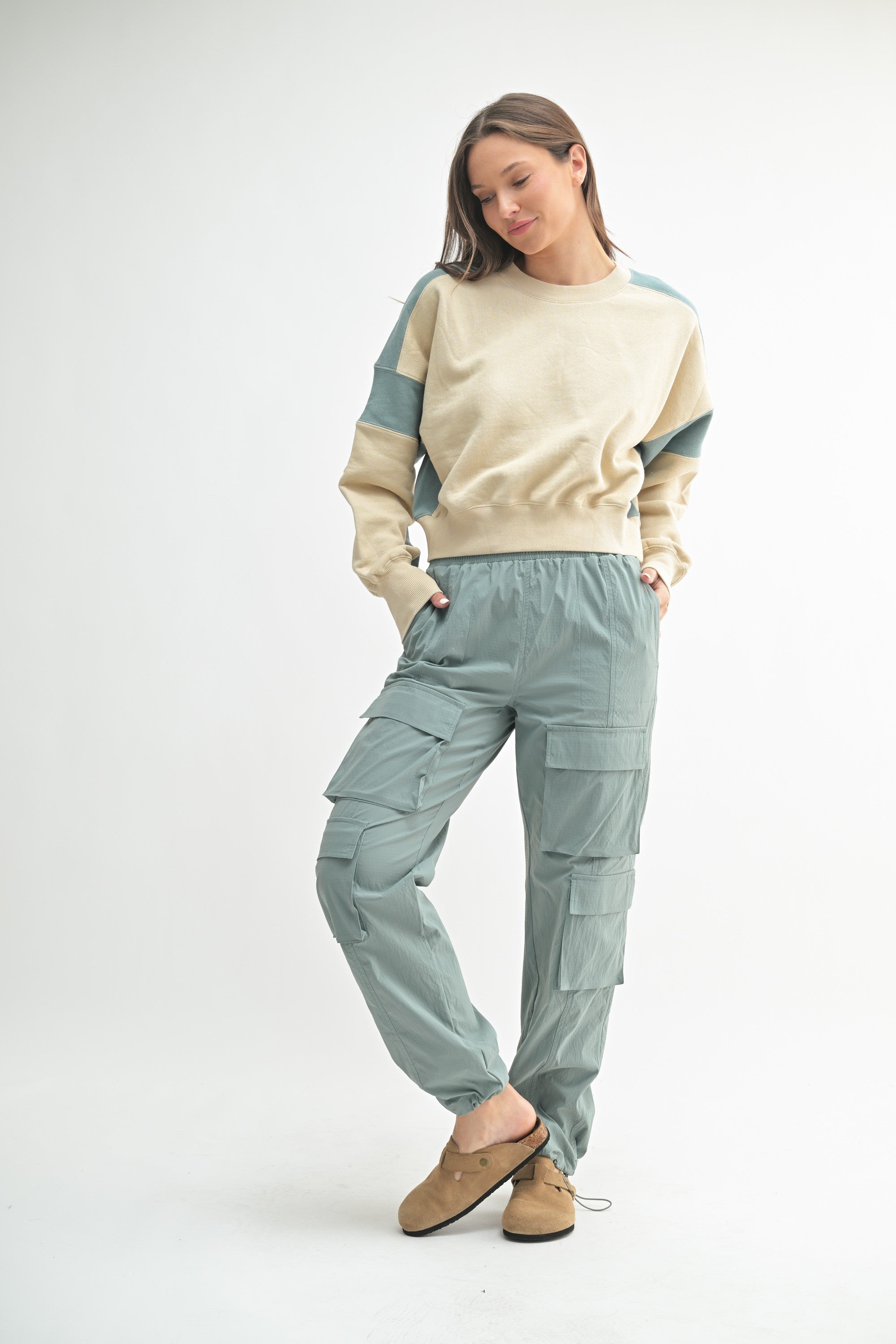 Edgy Color Block Cropped Sweatshirt - Grey Blue