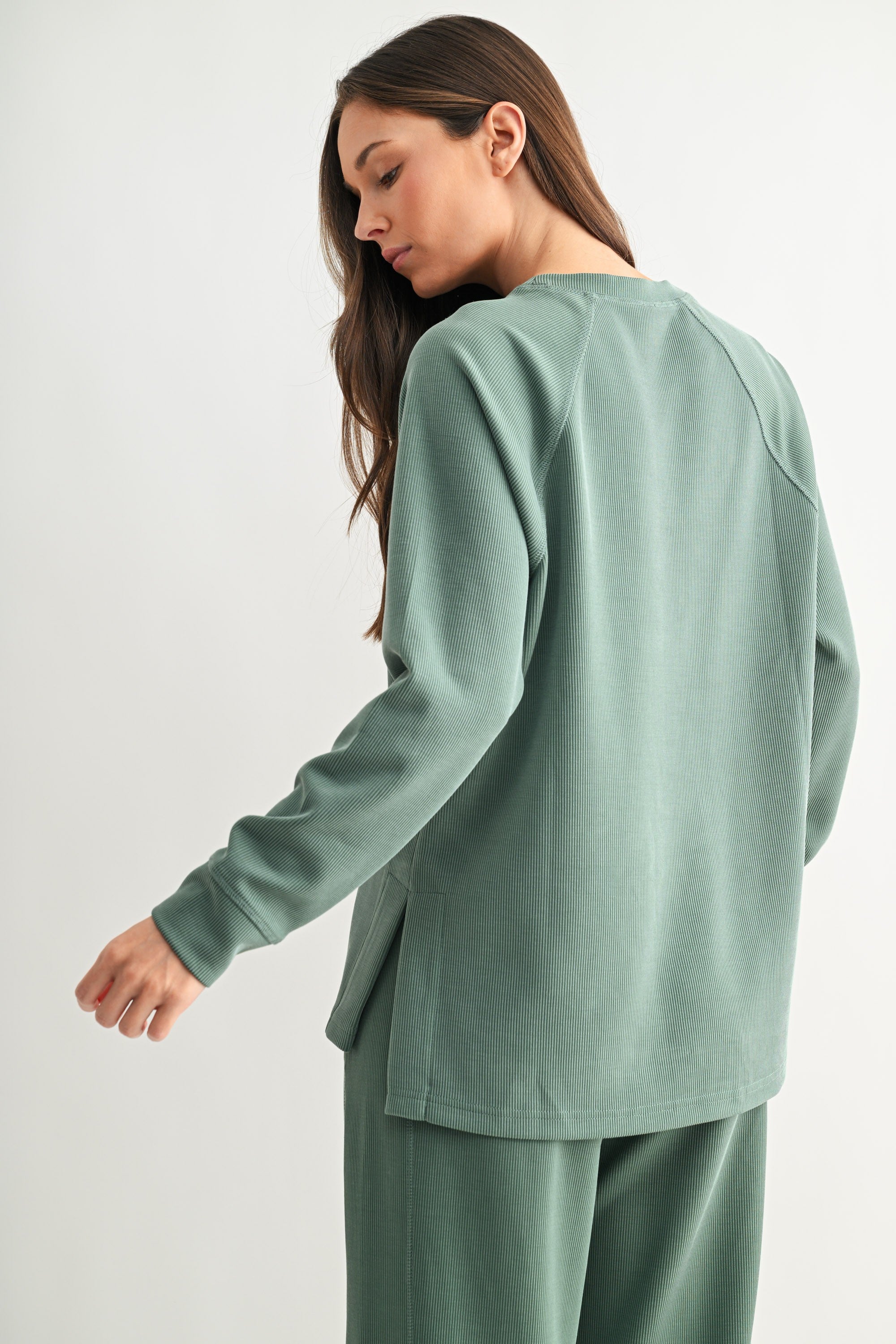 Luxe Ribbed Raglan Tee - Eldergreen