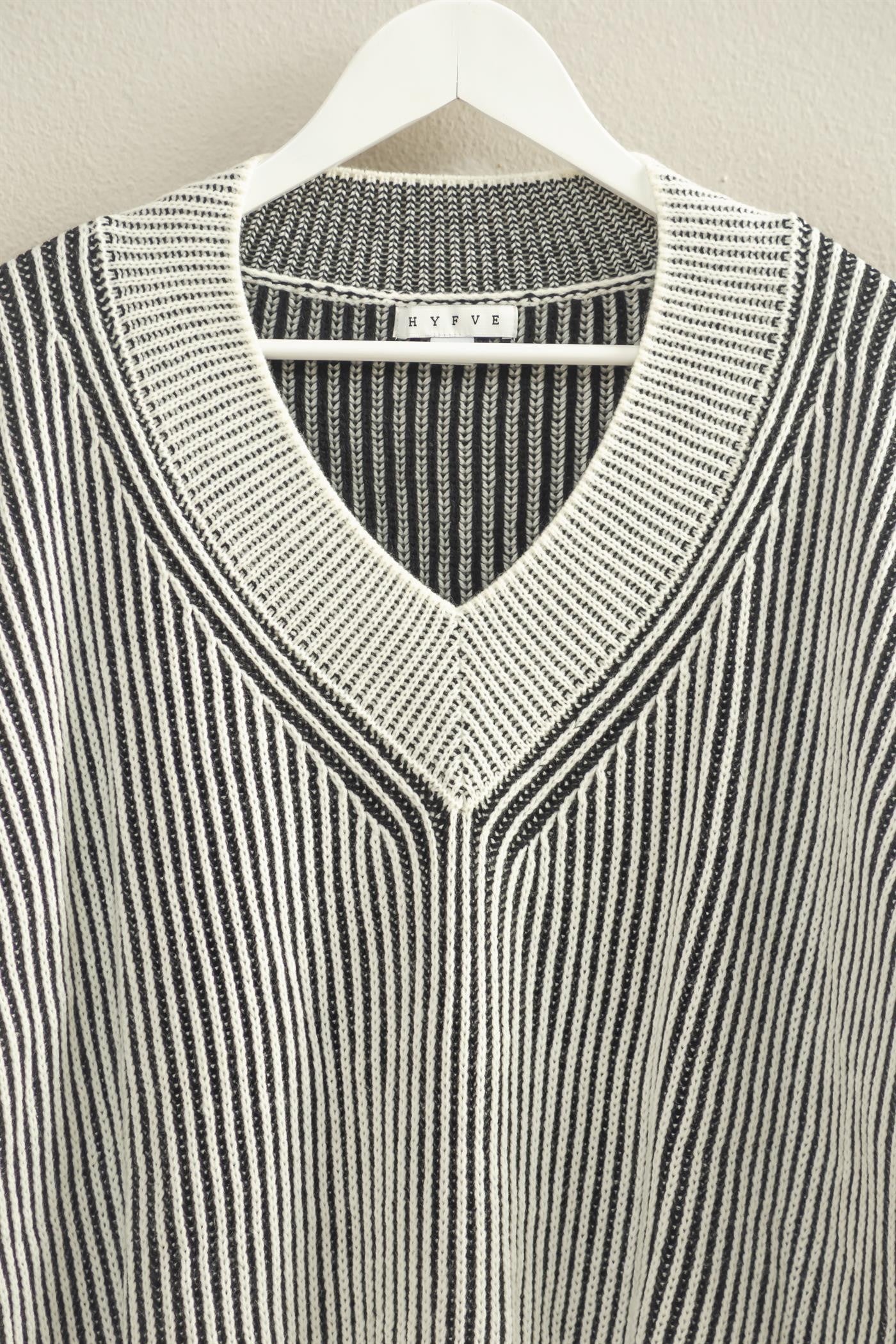 Striped Casual Sweater - Black