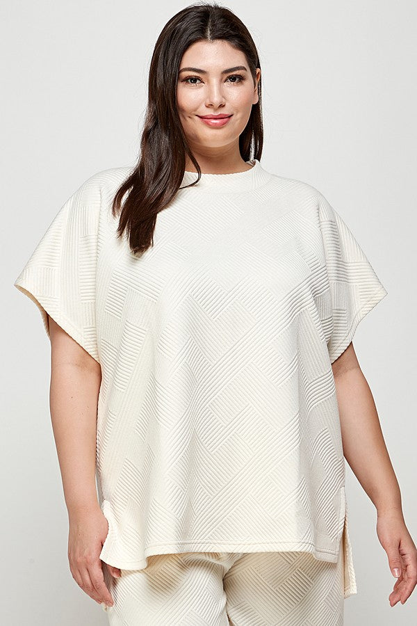 Geo Ribbed Cropped Sleeve Top - Creme