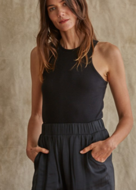 Crew Neck Knit Sweater Tank Top - Black