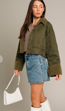 Load image into Gallery viewer, Shearing Crop Jacket - Olive
