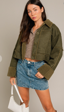 Load image into Gallery viewer, Shearing Crop Jacket - Olive