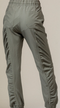 Load image into Gallery viewer, Shirring Joggers - Olive