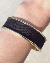 Load image into Gallery viewer, Black Gucci Ribbon Cuff