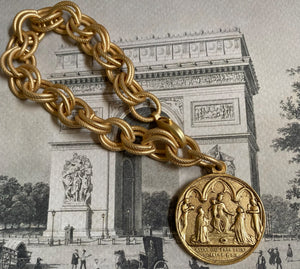 Queen of the Holy Rosary Medalion Bracelet